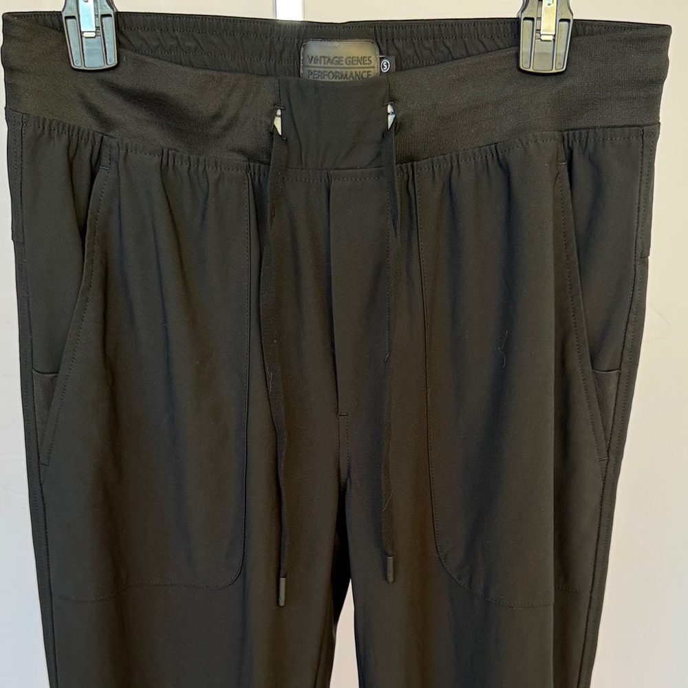 Vintage Genes Performance Black Men's Sweatpants